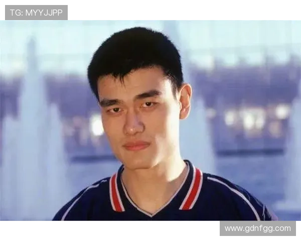 1994年央视姚明初露锋芒的篮球之路与成长历程回顾 1994年央视姚明初露锋芒的篮球之路与成长历程回顾